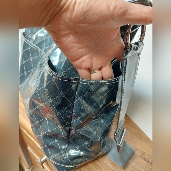 OIOI Australia Baby Multi-use Duffel Bag - Picture 4 of 10